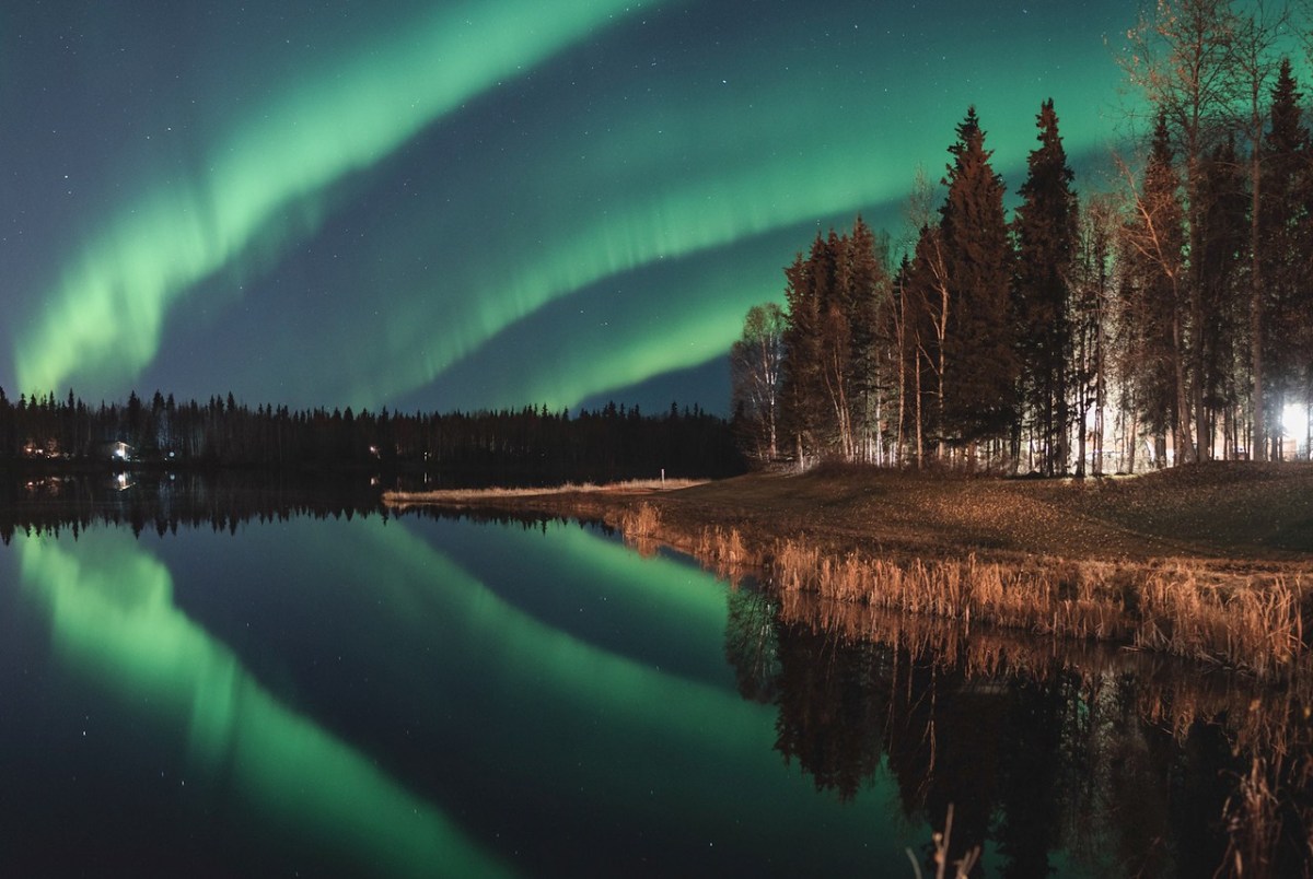 Northern lights tours from Fairbanks Alaska - aurora borealis viewing